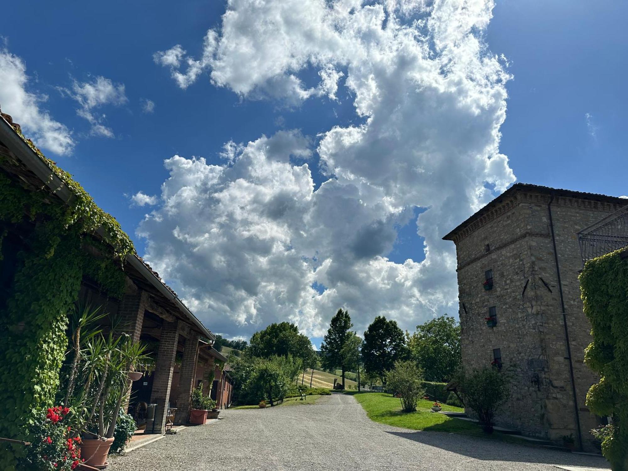 Agriturismo Antica Torre Salsomaggiore Terme Exterior foto